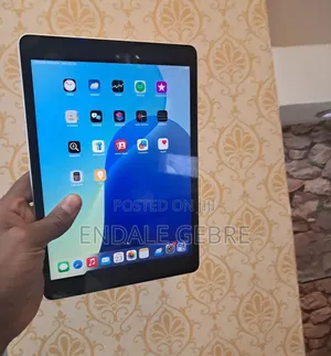 New Apple iPad 10.2 (2021) 64 GB Gray