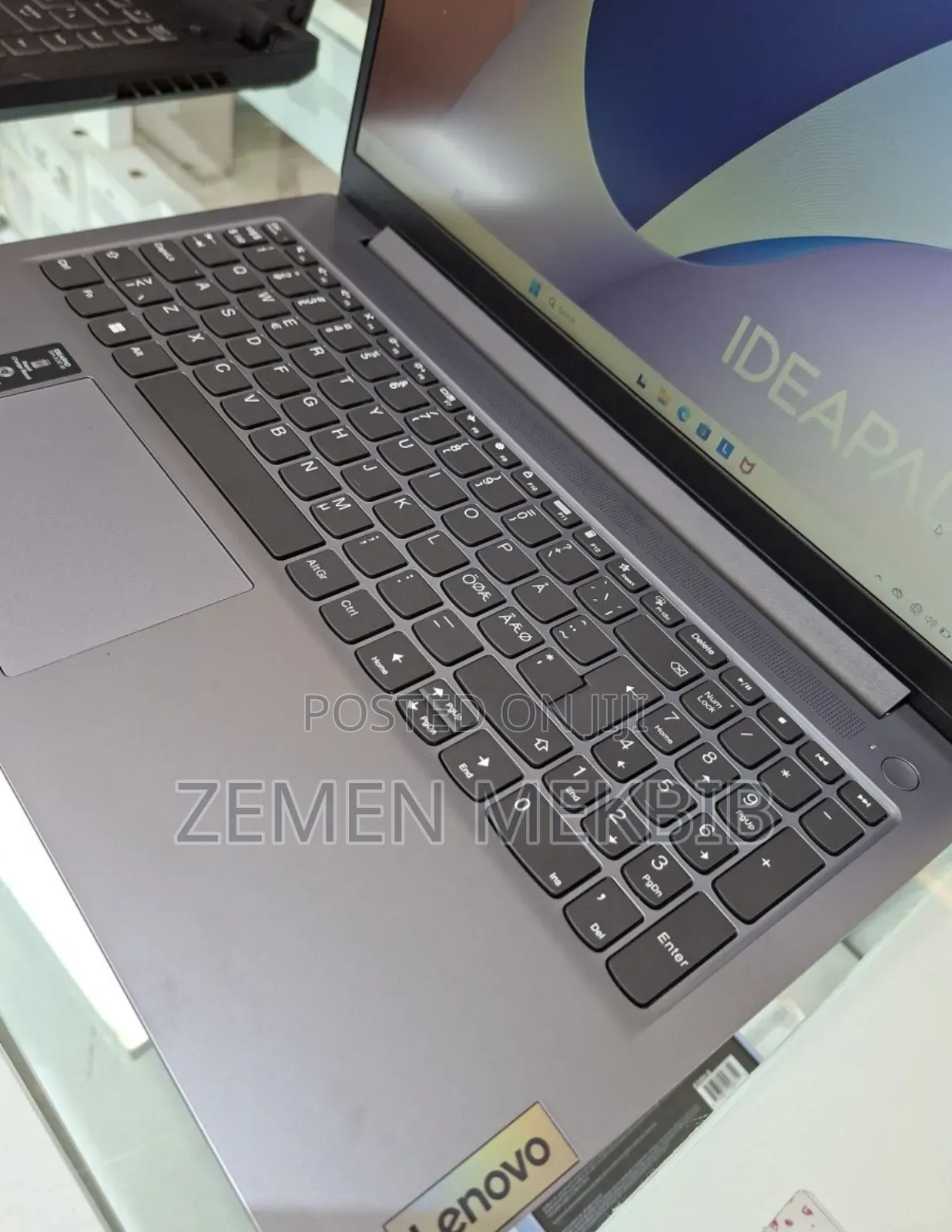 New Laptop Lenovo 16GB AMD Ryzen 5 SSD 512GB