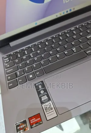 New Laptop Lenovo 16GB AMD Ryzen 5 SSD 512GB