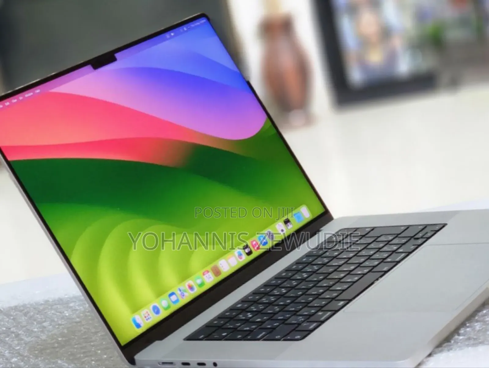New Laptop Apple MacBook Pro M1 32GB Apple M1 Pro SSD 512GB