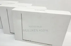 Photo - New Laptop Apple MacBook Air 2025 M4 13-Inch 16GB Apple M4 SSD 256GB