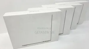 New Laptop Apple MacBook Air 2025 M4 13-Inch 16GB Apple M4 SSD 256GB