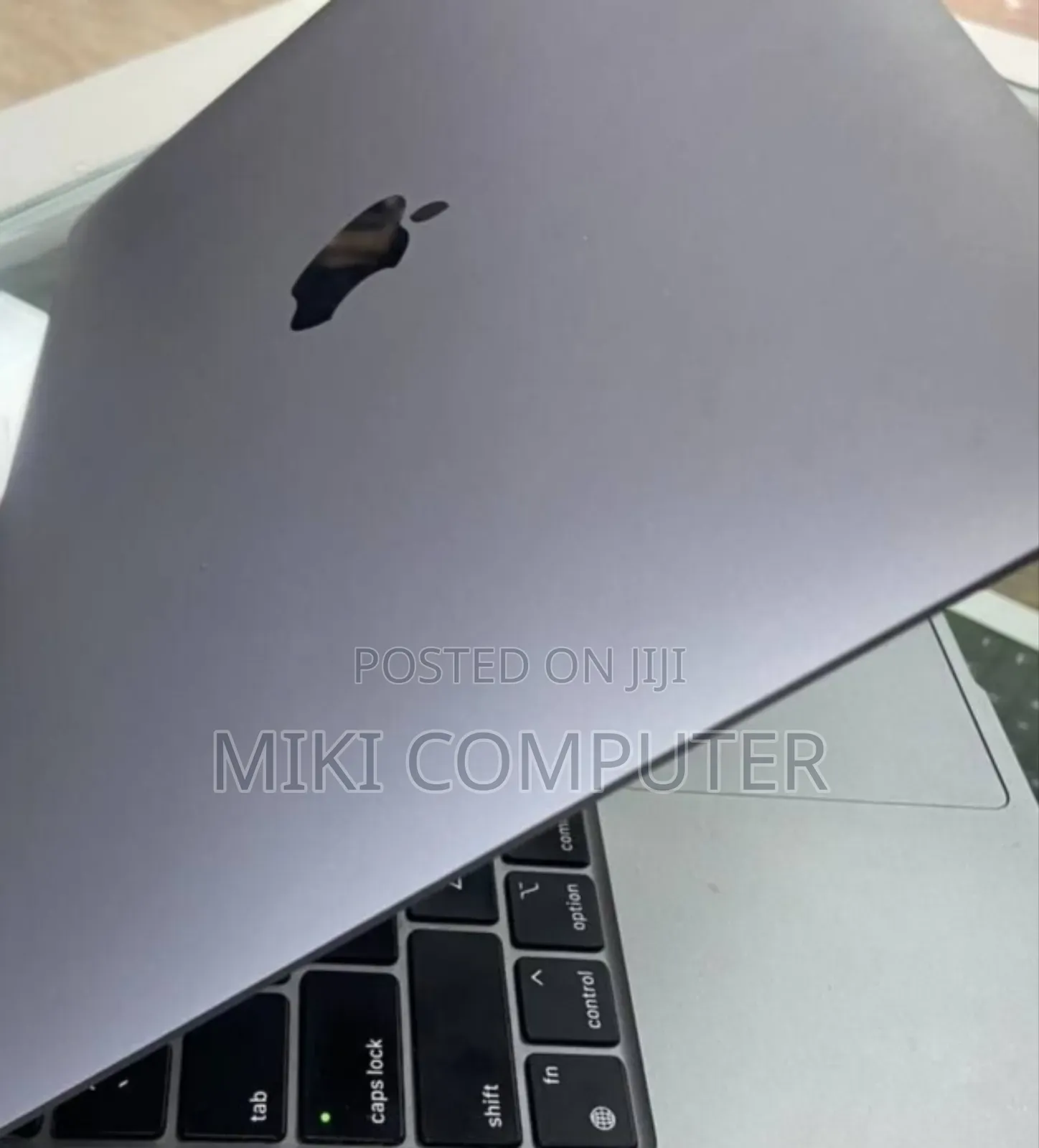 New Laptop Apple MacBook Air 2020 M1 8GB Intel SSD 256GB