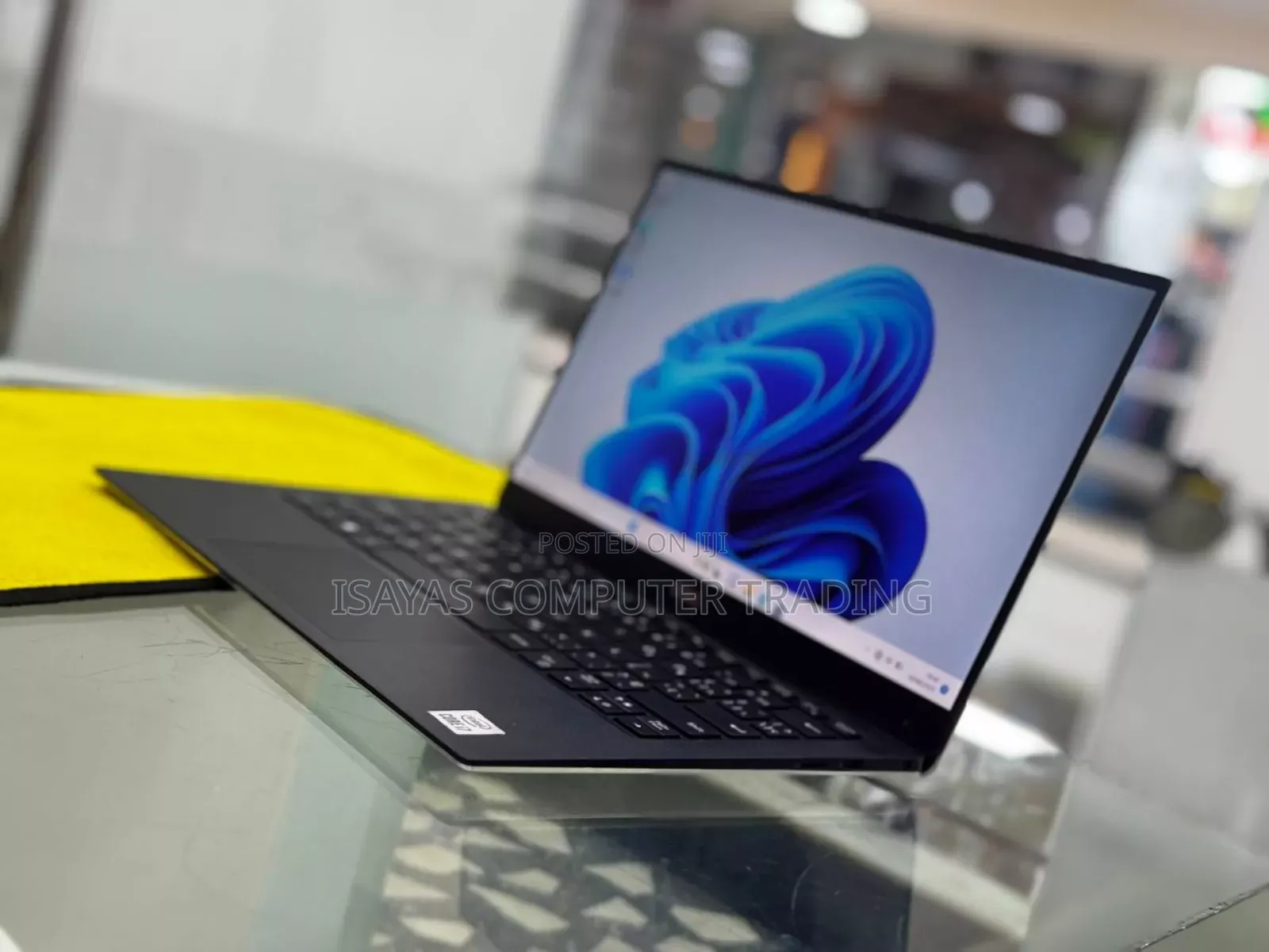 New Laptop Dell XPS 15 8GB Intel Core I7 SSD 512GB