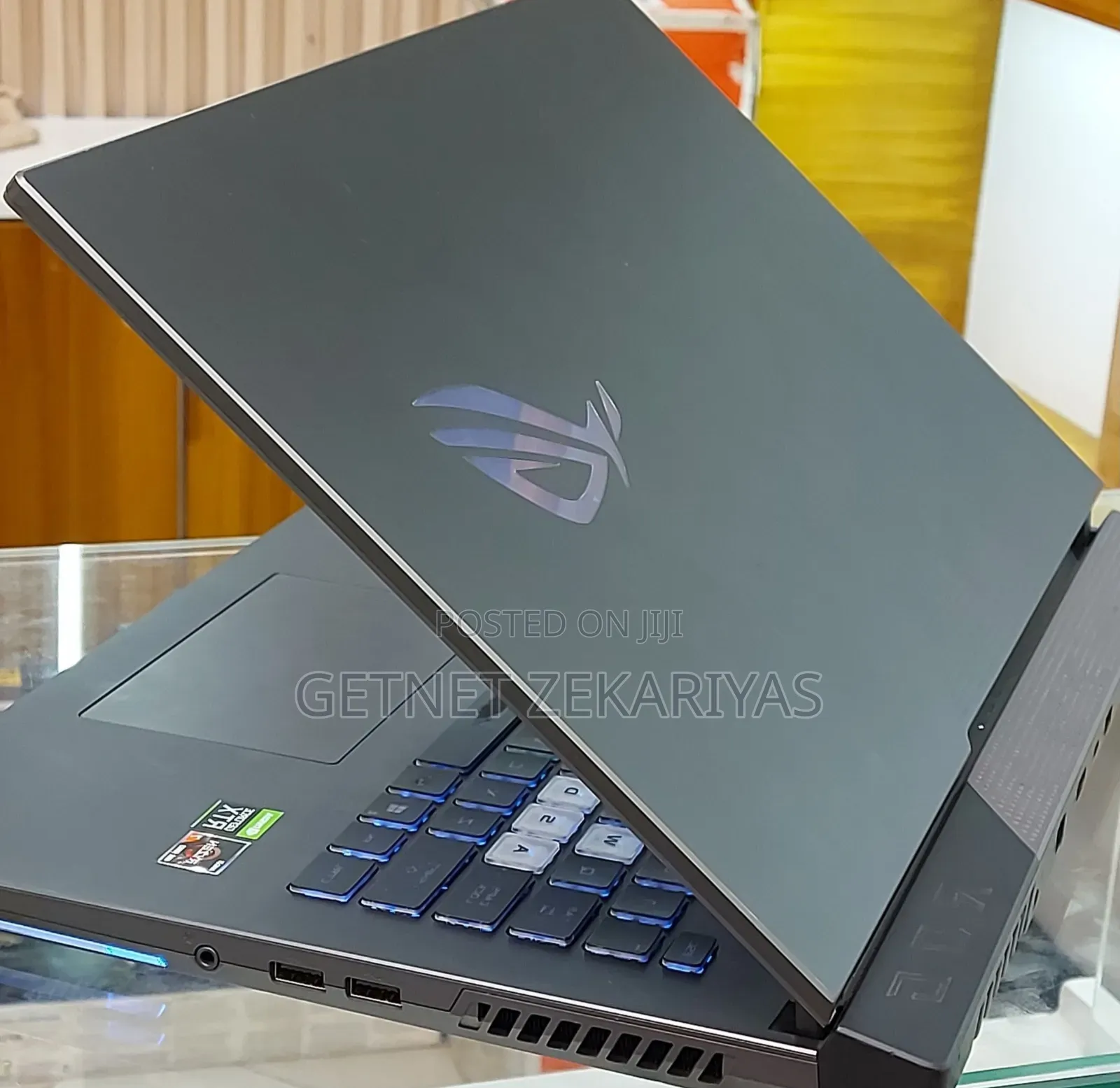 New Laptop Asus ROG Strix G15 16GB AMD Ryzen 7 SSD 1T