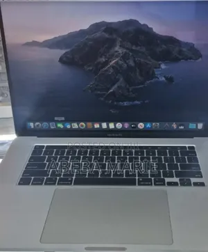 New Laptop Apple MacBook Pro 2019 16GB Intel Core I7 SSD 512GB