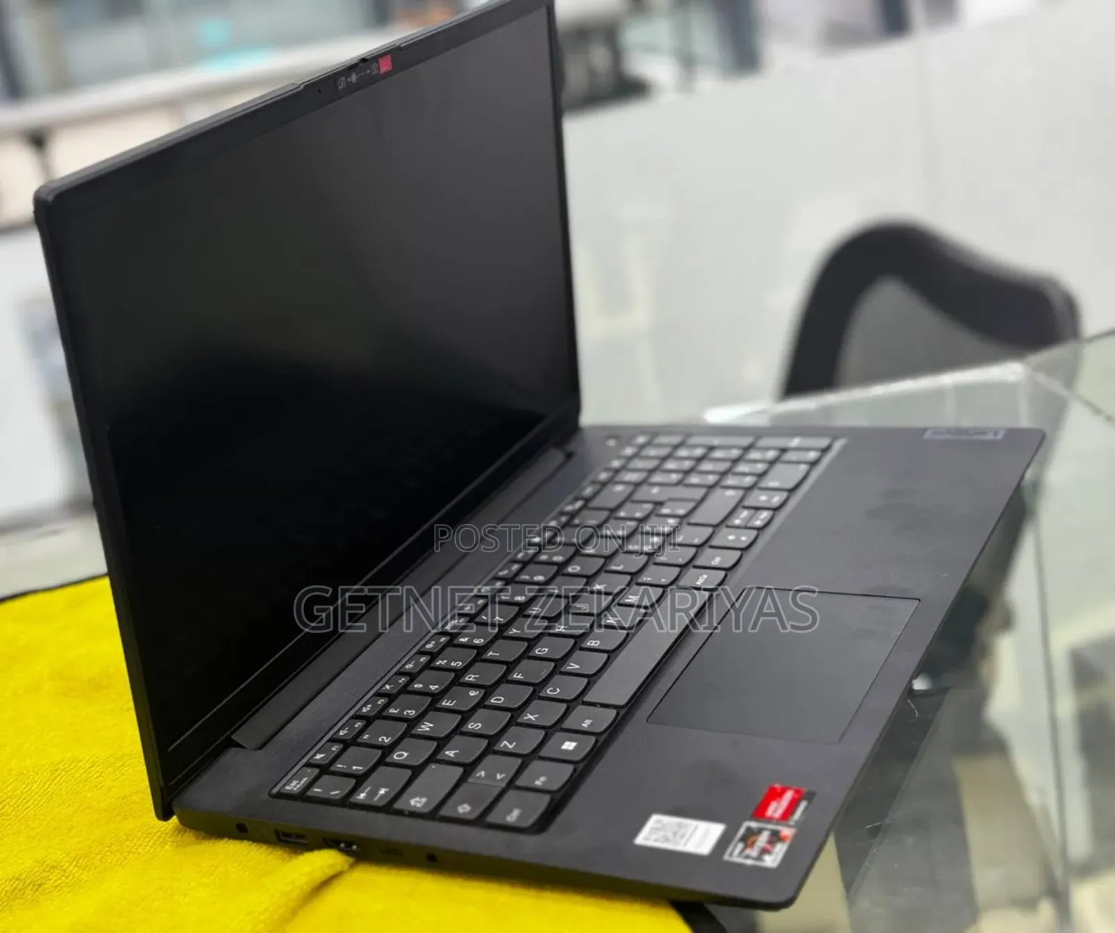 New Laptop Lenovo IdeaPad 330 8GB AMD Ryzen 3 SSD 256GB