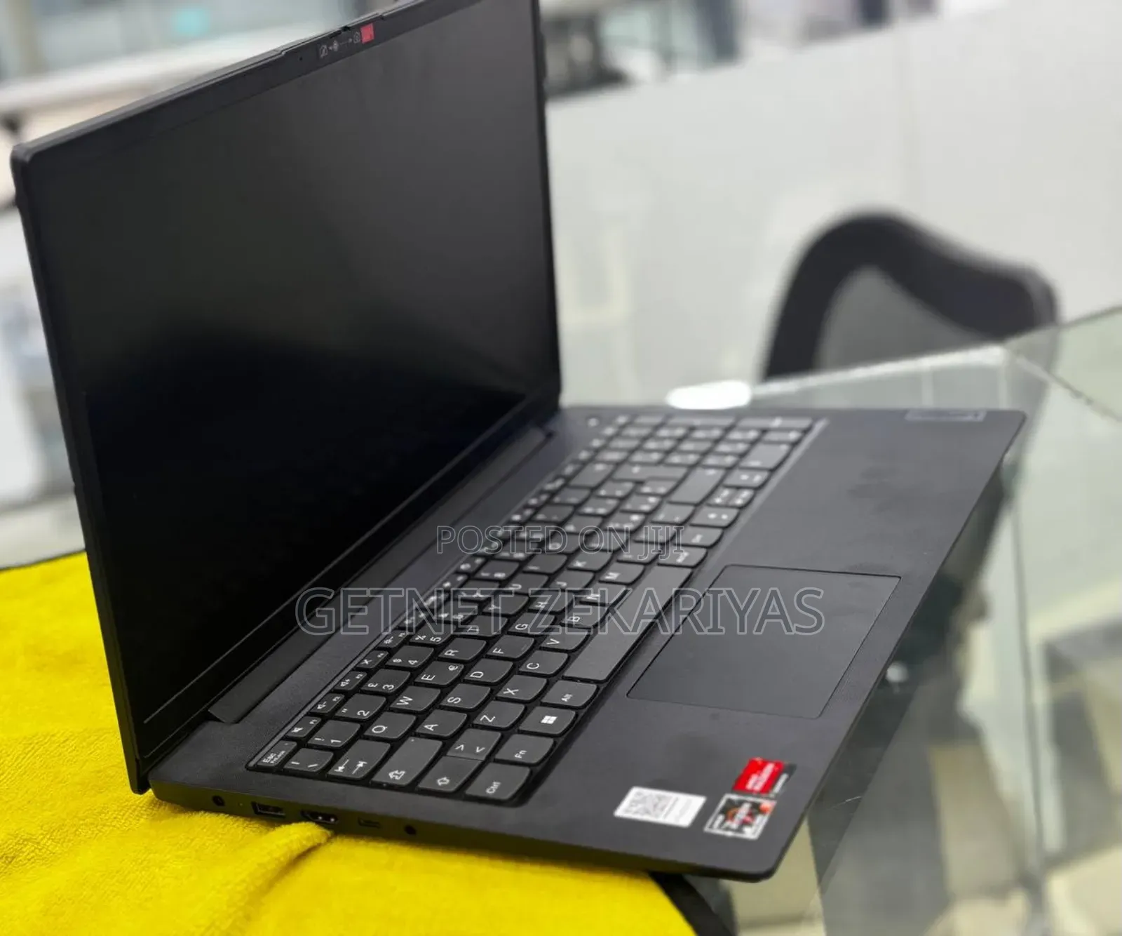 New Laptop Lenovo IdeaPad 330 8GB AMD Ryzen 3 SSD 256GB