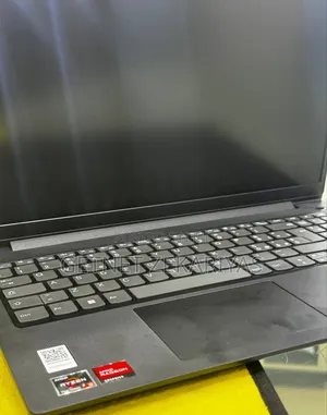 New Laptop Lenovo IdeaPad 330 8GB AMD Ryzen 3 SSD 256GB