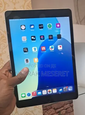 New Apple iPad 10.2 (2019) 64 GB Silver