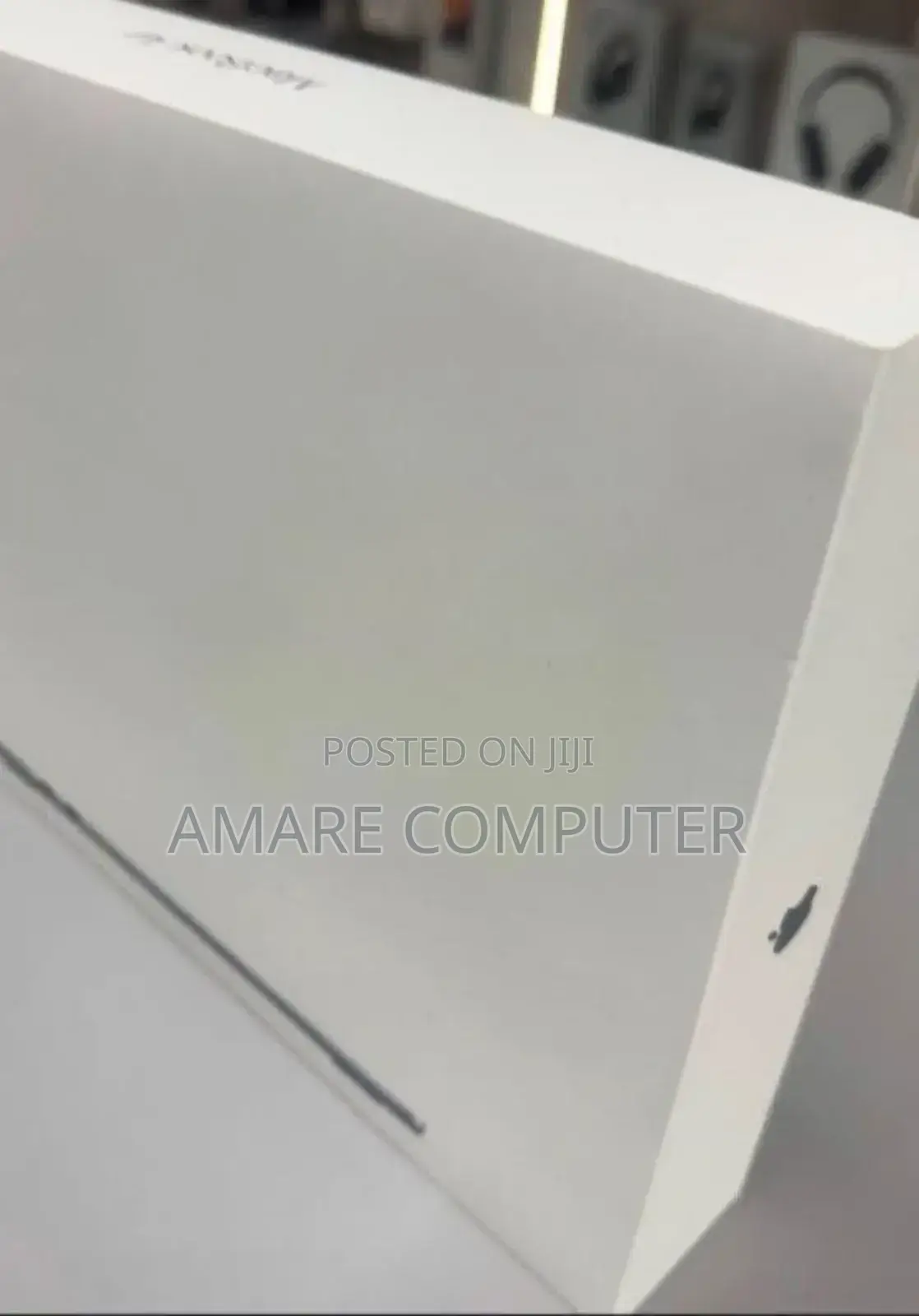 New Laptop Apple MacBook Air 2025 M4 13-Inch 16GB Apple M4 SSD 256GB