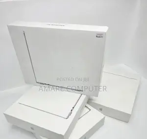 New Laptop Apple MacBook Air 2025 M4 13-Inch 16GB Apple M4 SSD 256GB