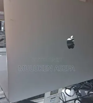 New Laptop Apple MacBook Pro 2019 16GB Intel Core I7 SSD 512GB