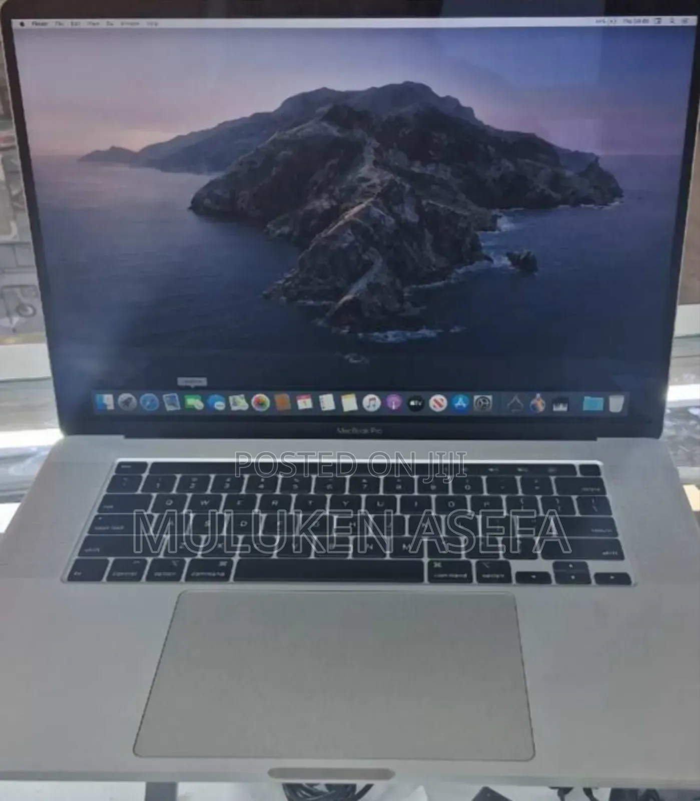New Laptop Apple MacBook Pro 2019 16GB Intel Core I7 SSD 512GB