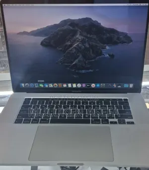 New Laptop Apple MacBook Pro 2019 16GB Intel Core I7 SSD 512GB