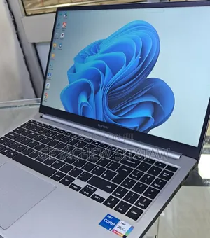 Photo - New Laptop Samsung Galaxy Book 2 8GB Intel Core I5 SSD 256GB