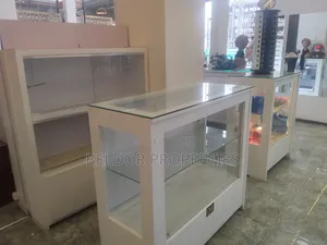 Display for Rent Bole Flamingo