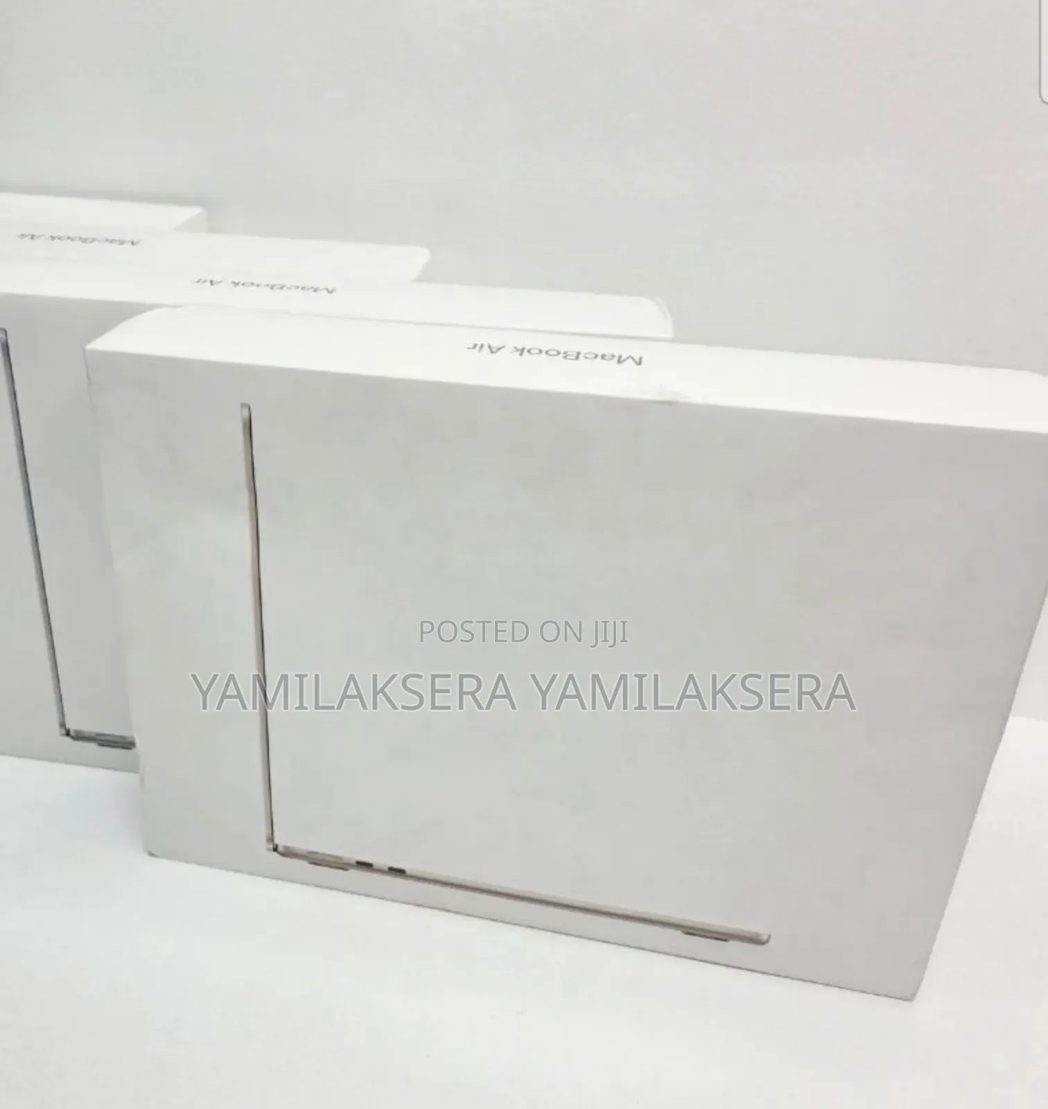 New Laptop Apple MacBook Air 2025 M4 13-Inch 16GB Apple M4 SSD 256GB