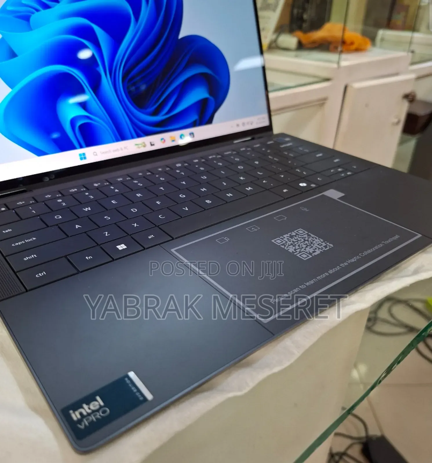 New Laptop Dell 32GB Intel Core Ultra 7 SSD 1T