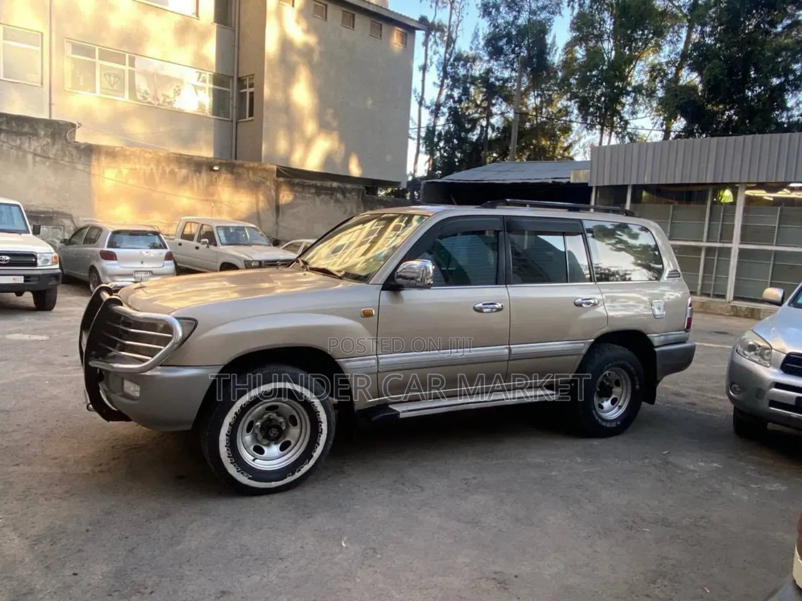 Toyota Land Cruiser 2006 Gold