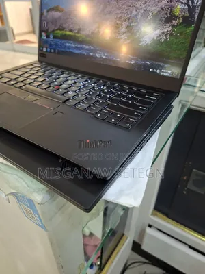 Photo - New Laptop Lenovo ThinkPad X1 Carbon 16GB Intel Core I7 SSD 512GB