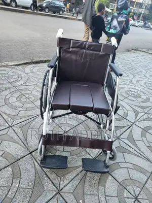 Photo - Wheelchair底層wheelchair段子wheelchair塹我commode Wheelchair New Wheelchair