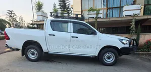 Toyota Hilux 2018 White