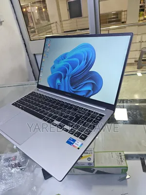 New Laptop Samsung Galaxy Book 2 8GB Intel Core I5 SSD 256GB