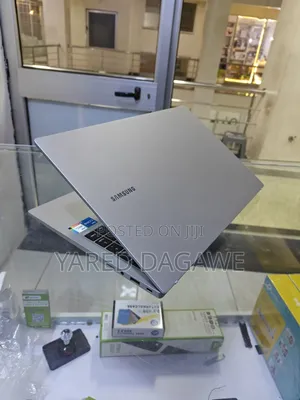 New Laptop Samsung Galaxy Book 2 8GB Intel Core I5 SSD 256GB