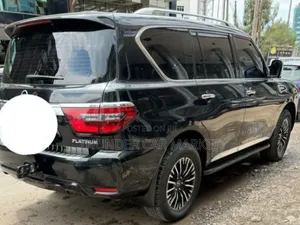 Nissan Patrol 2022 Black