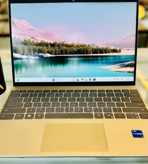 New Laptop Dell 16GB Intel Core I5 SSD 512GB