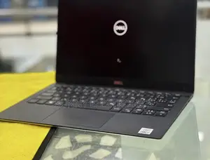 Photo - New Laptop Dell XPS 13 8GB Intel Core I7 SSD 512GB