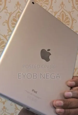 New Apple iPad 10.2 (2019) 64 GB