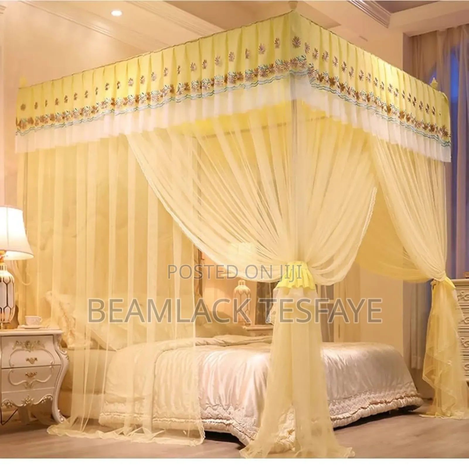 4 Corner Column Bed Canopy Mosquito Net