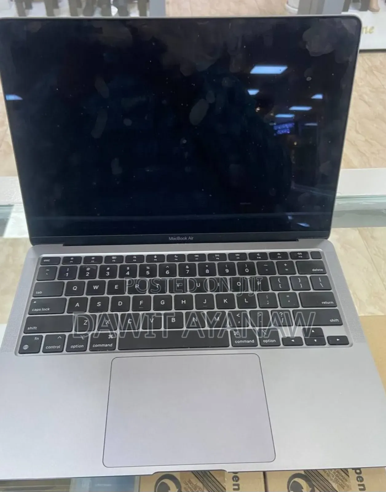 New Laptop Apple MacBook Air 2020 M1 8GB Apple M1 SSD 256GB
