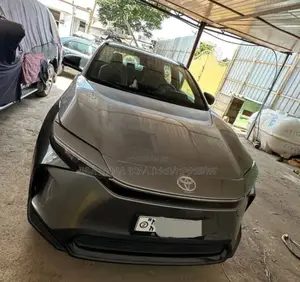 Photo - Toyota bZ4X 2023 Gray