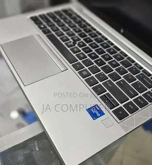 New Laptop HP EliteBook 840 G8 16GB Intel Core I7 SSD 512GB