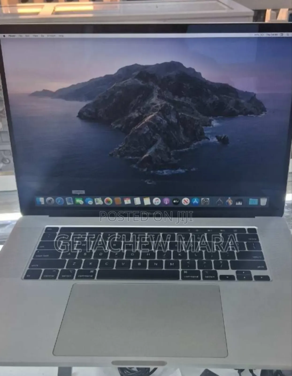 New Laptop Apple MacBook Pro 2019 16GB Intel Core I7 SSD 512GB