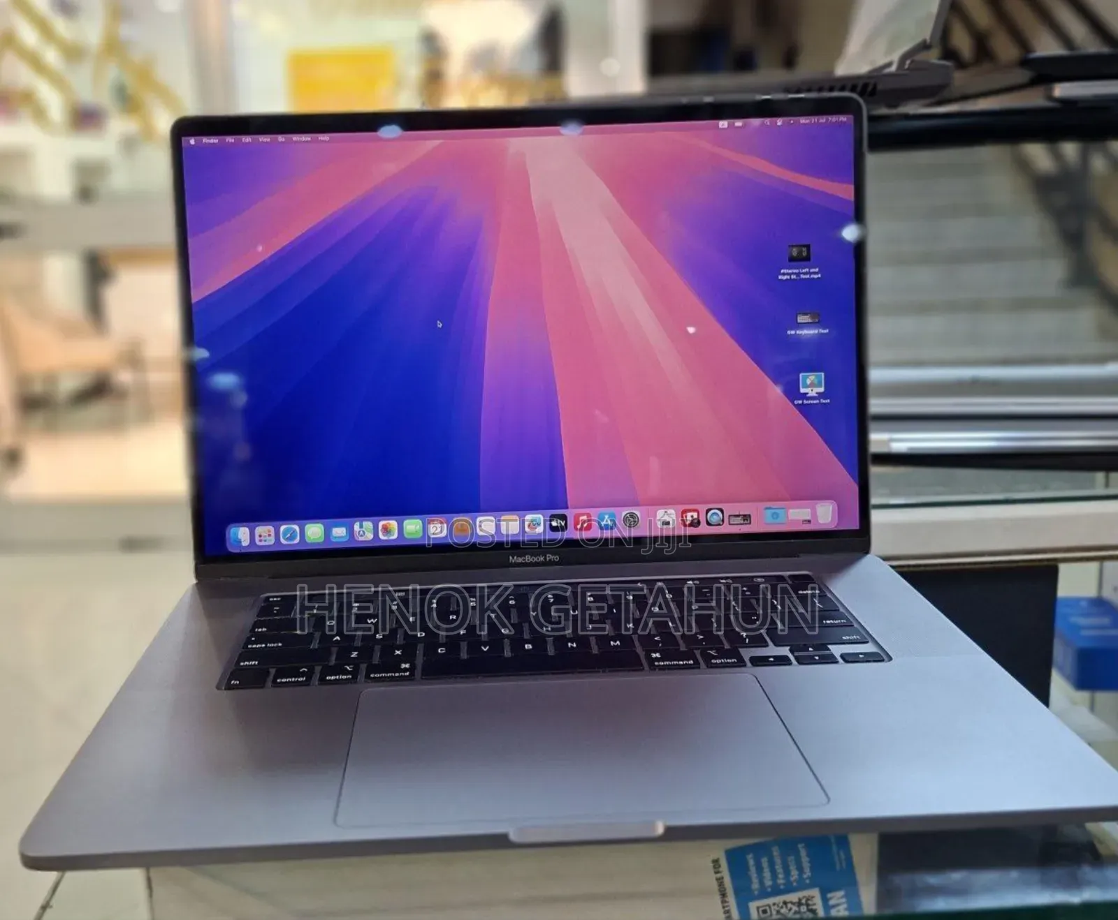 New Laptop Apple MacBook Pro 2019 32GB Intel Core I9 SSD 1T