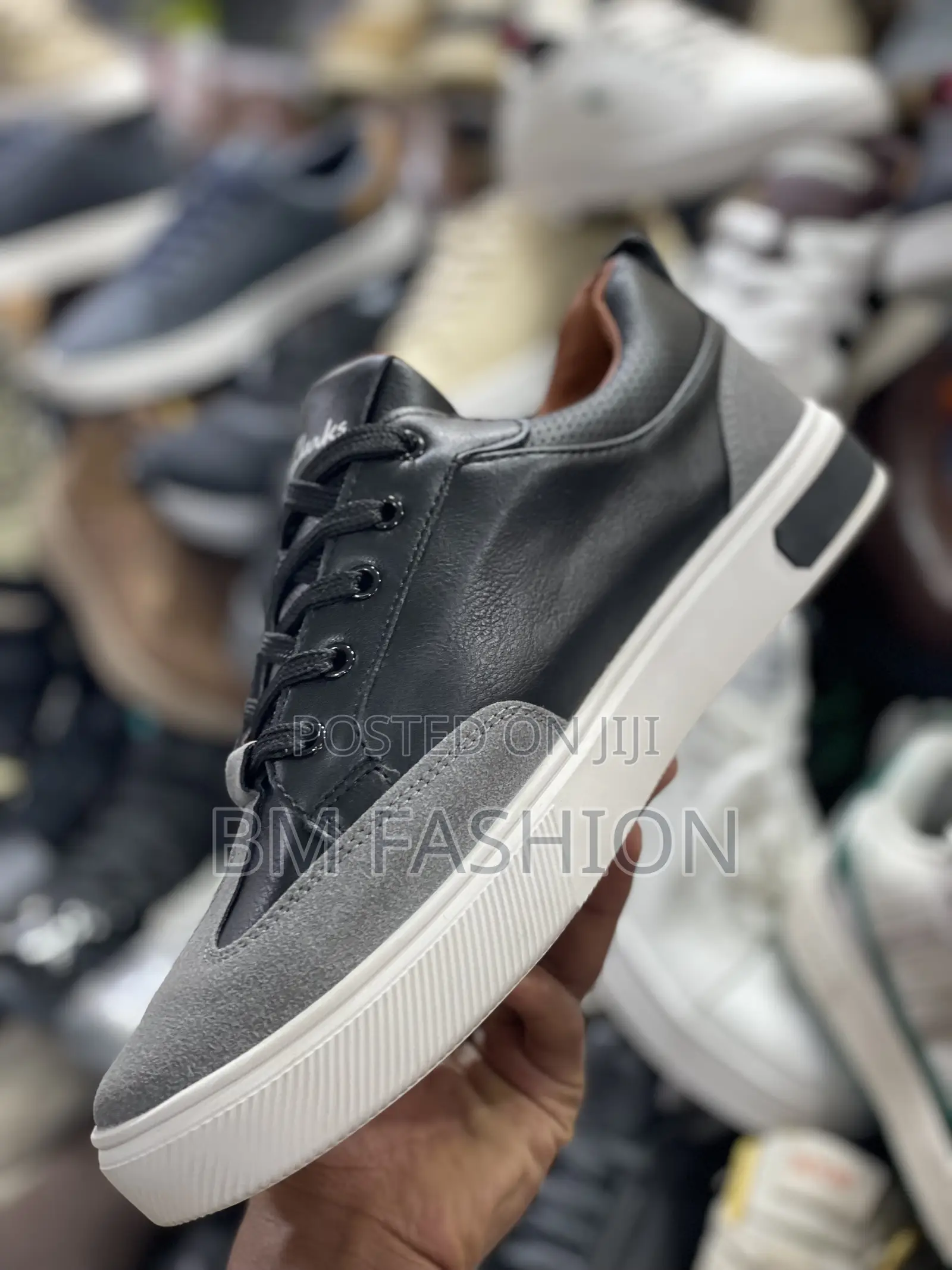 Clarks Flats Mens Casual Shoes Upper Leather and Suede