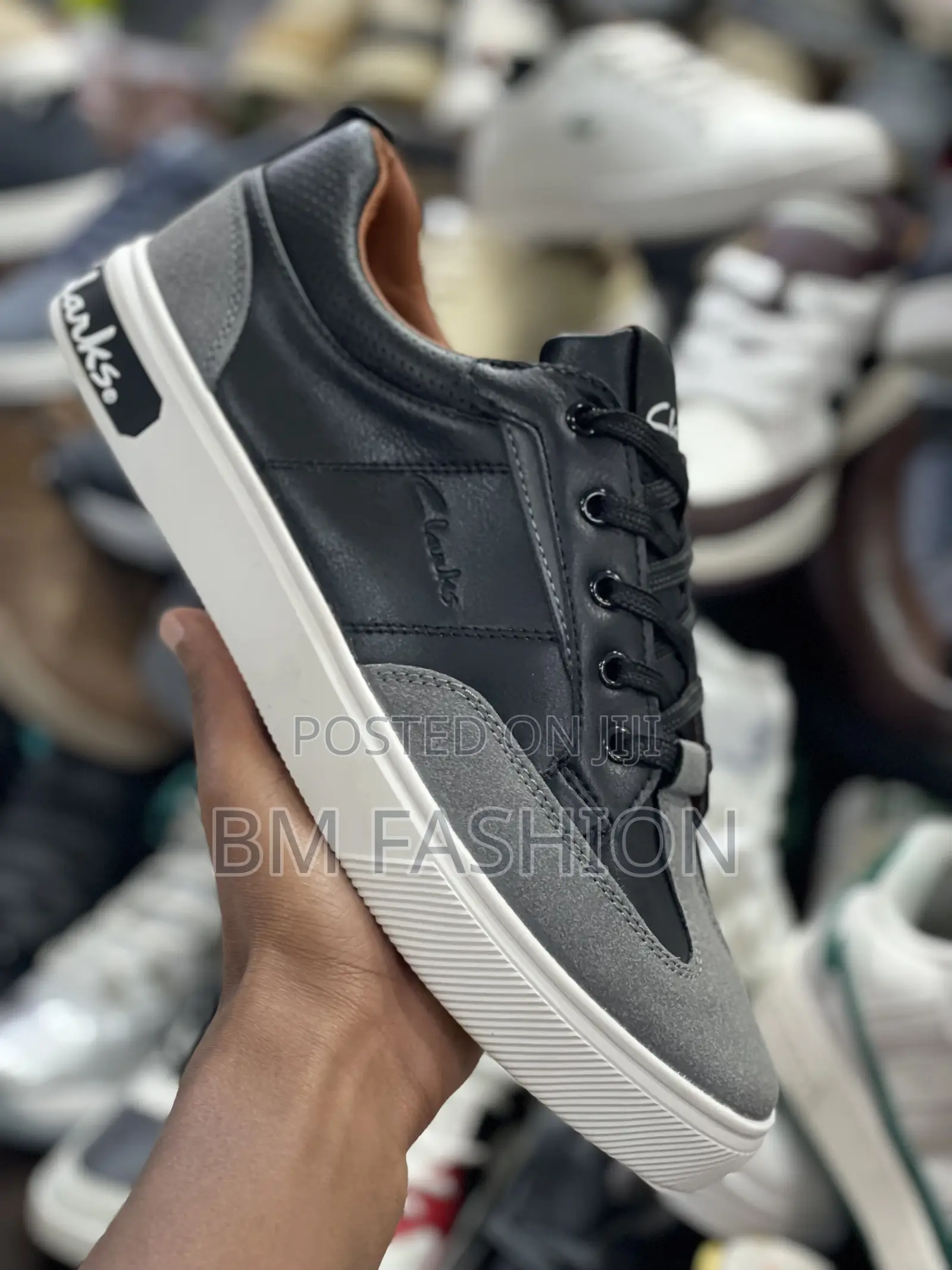 Clarks Flats Mens Casual Shoes Upper Leather and Suede