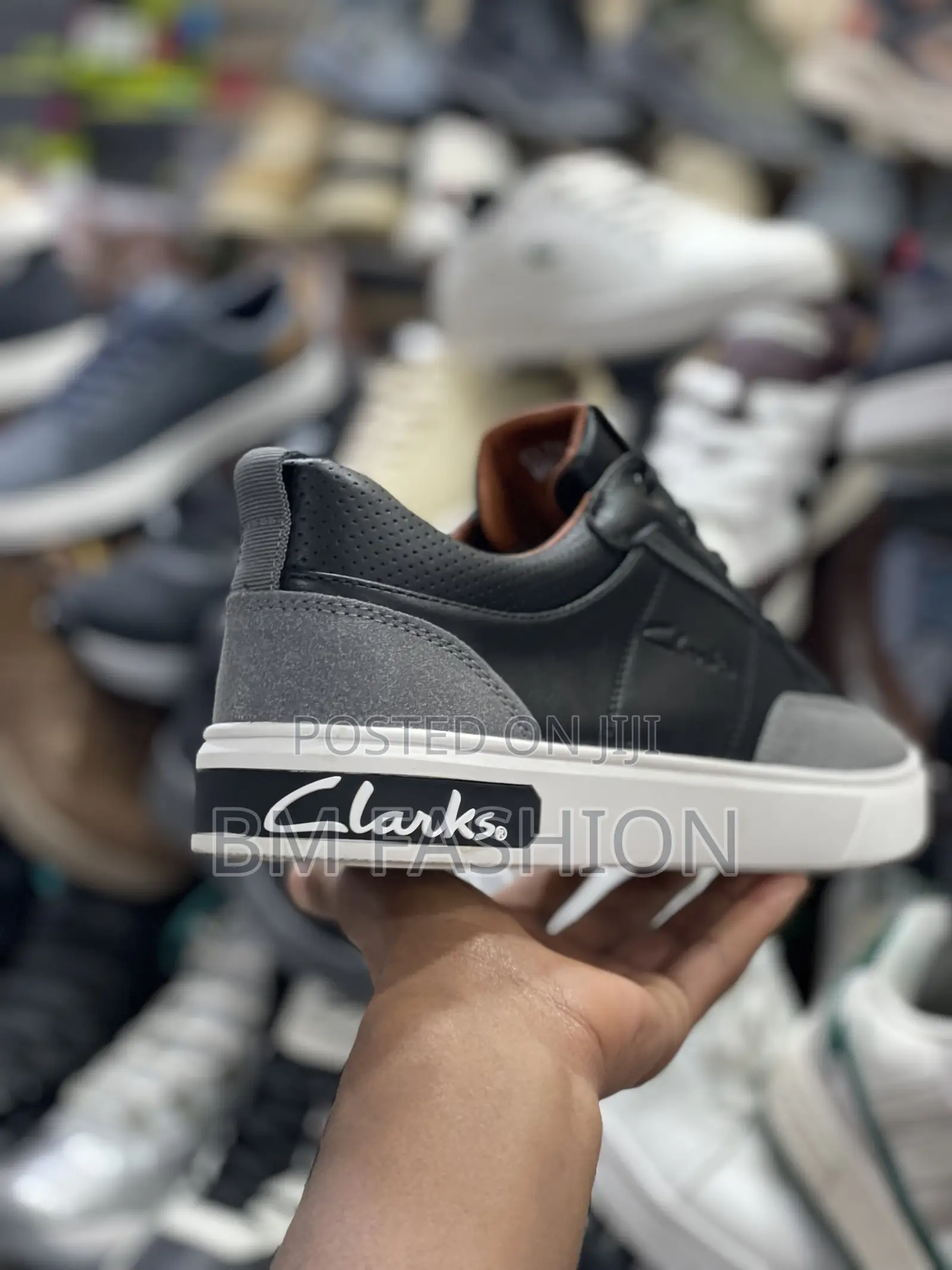 Clarks Flats Mens Casual Shoes Upper Leather and Suede