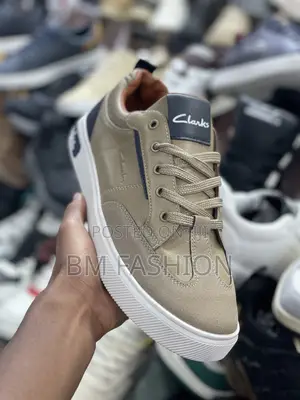 Clarks Flat Kaky Color for Mens