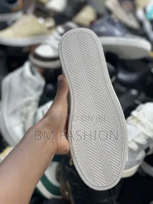 Clarks Flat Kaky Color for Mens