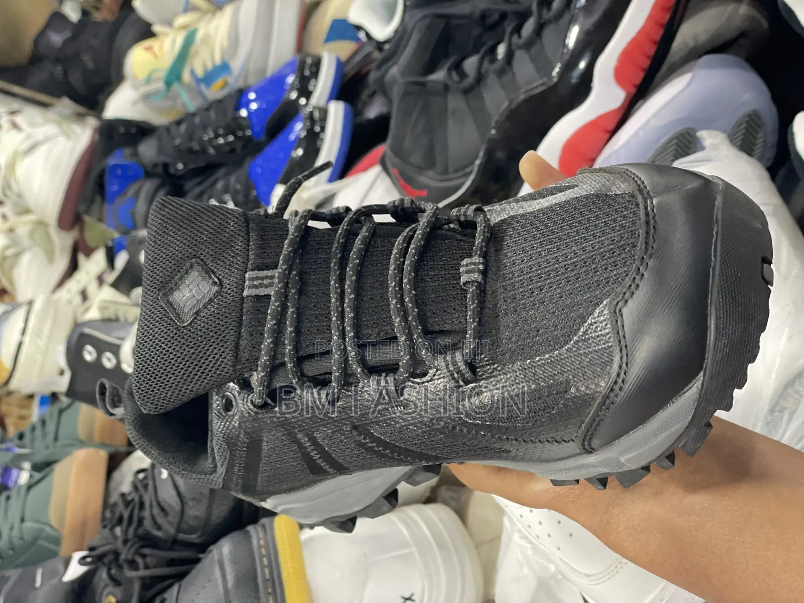 Black Premium Quality Columbia Hiking Sneakers