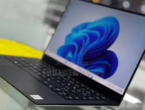 New Laptop Dell XPS 13 8GB Intel Core I7 SSD 512GB