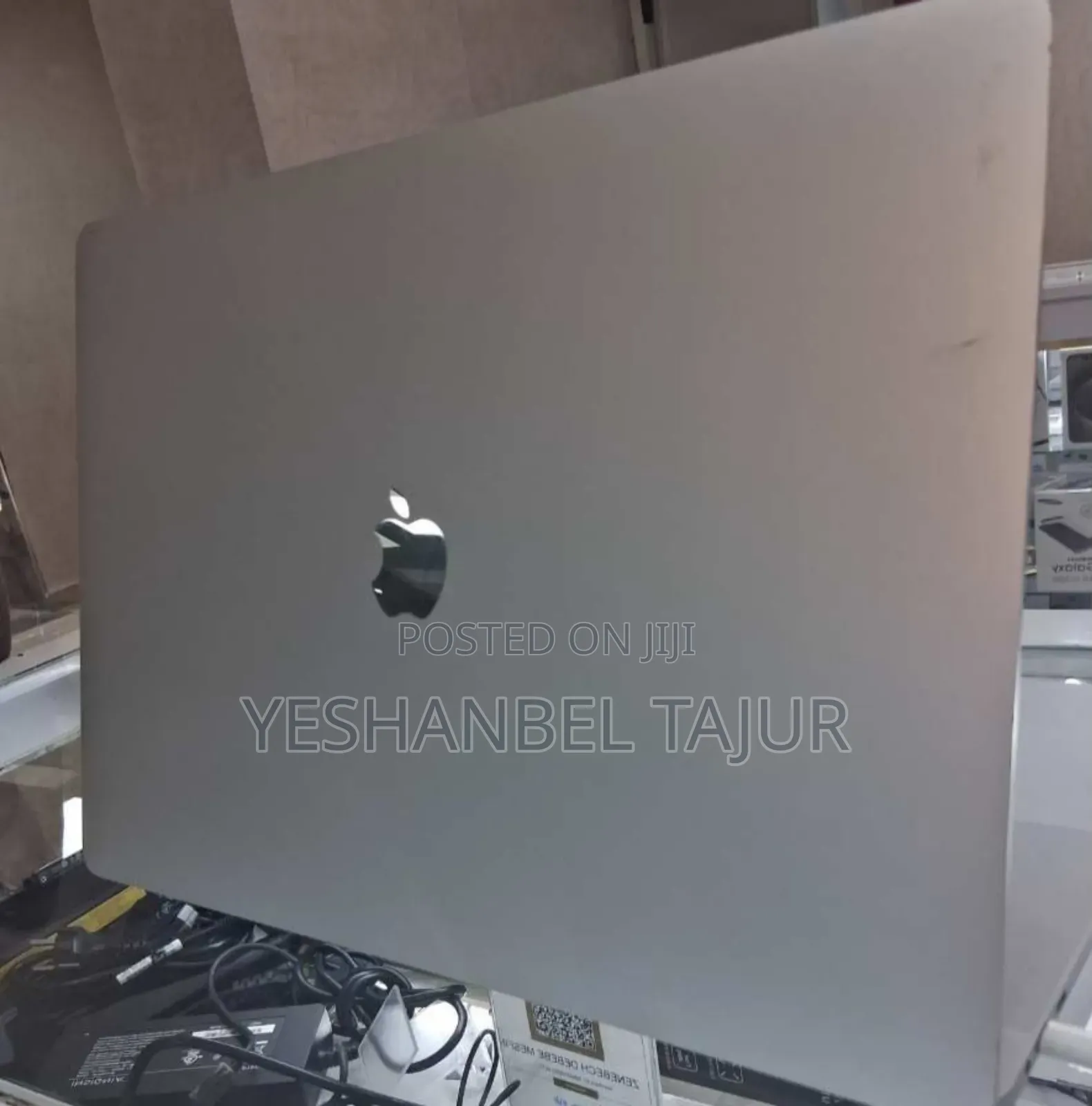 New Laptop Apple MacBook Pro 2019 16GB Intel Core I7 SSD 512GB
