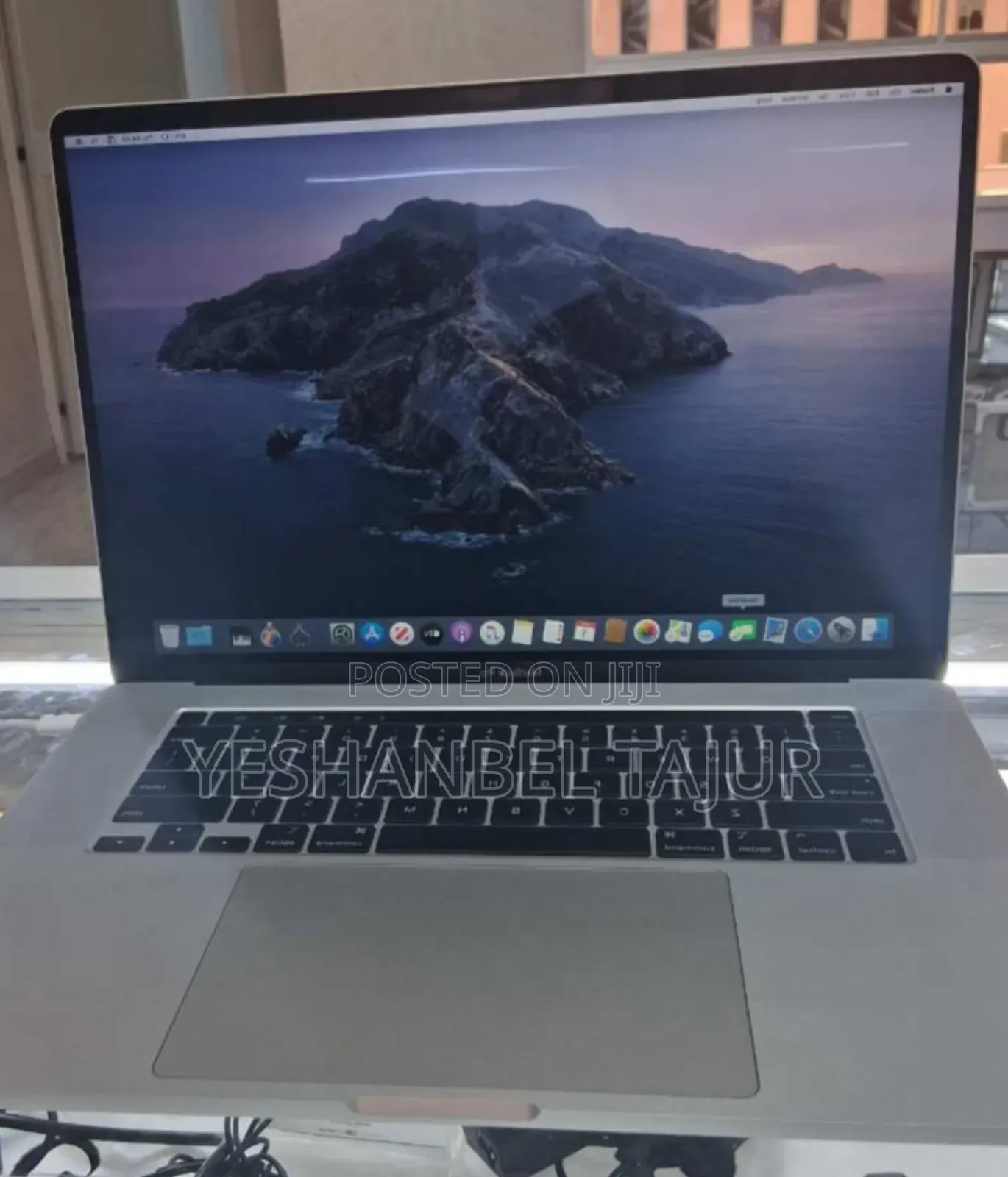 New Laptop Apple MacBook Pro 2019 16GB Intel Core I7 SSD 512GB