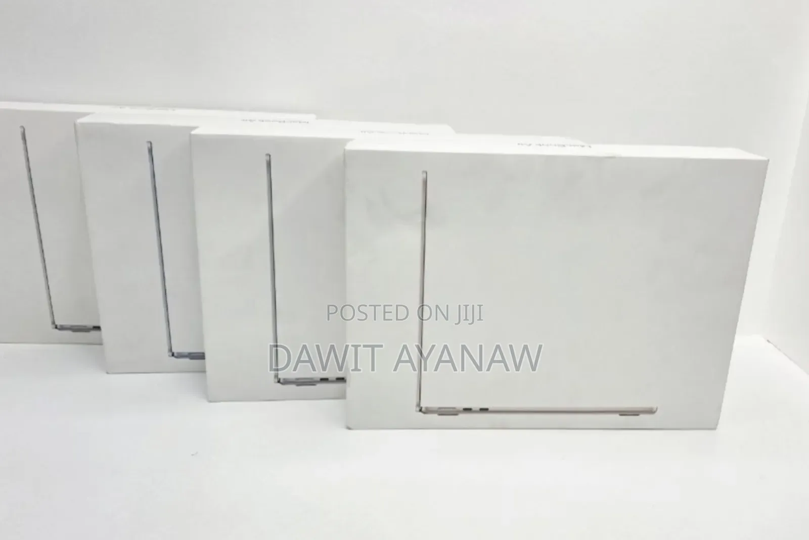 New Laptop Apple MacBook Air 2025 M4 13-Inch 16GB Apple M4 SSD 256GB