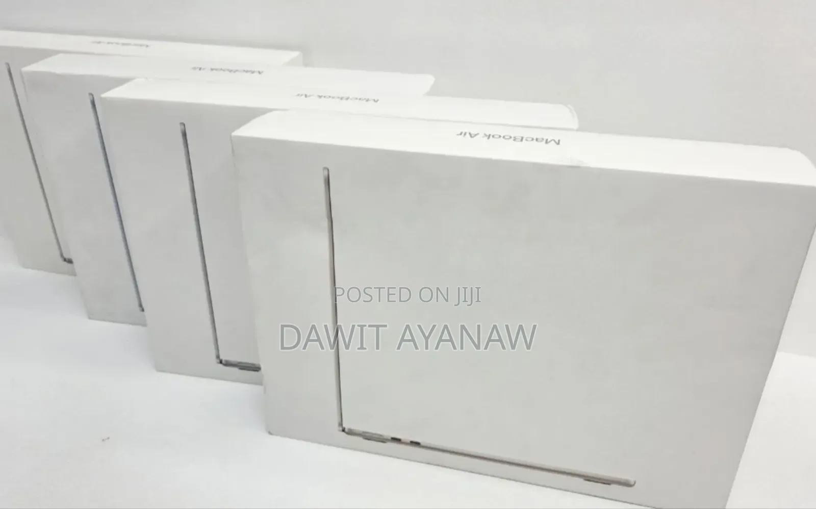 New Laptop Apple MacBook Air 2025 M4 13-Inch 16GB Apple M4 SSD 256GB